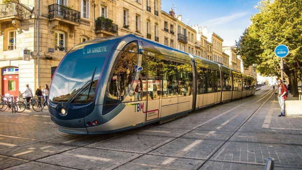 centre commercial Bordeaux Lac, Aushopping Bordeaux Lac, TBM Bordeaux, transports Bordeaux, abonnement TBM, infos TBM, conseillers TBM, réseau TBM, application TBM, vélo TBM, mobilité Bordeaux, transports en commun Bordeaux, horaires TBM, tarifs TBM, galerie marchande Bordeaux Lac, événements Bordeaux Lac, service client TBM, création compte TBM, abonnement transport Bordeaux, déplacement Bordeaux